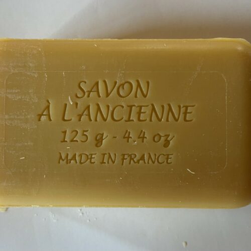 Savon au miel à l'ancienne, 125 gr, ( 60 / carton ) le savon